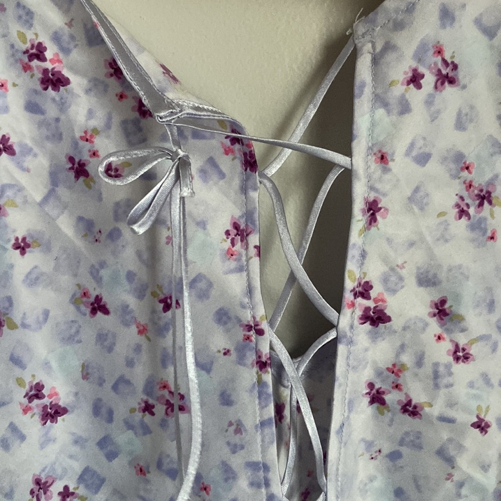 Lavender Satin Tank Top - Picture 5 of 6